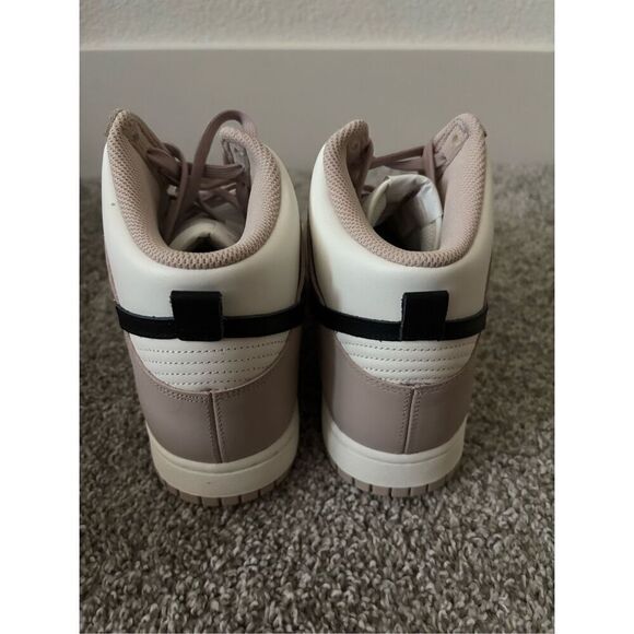 Nike Dunk High \'Fossil Stone\' men’s size 9.5 main image 6